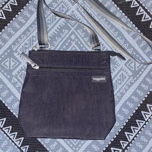 Baggallini crossbody